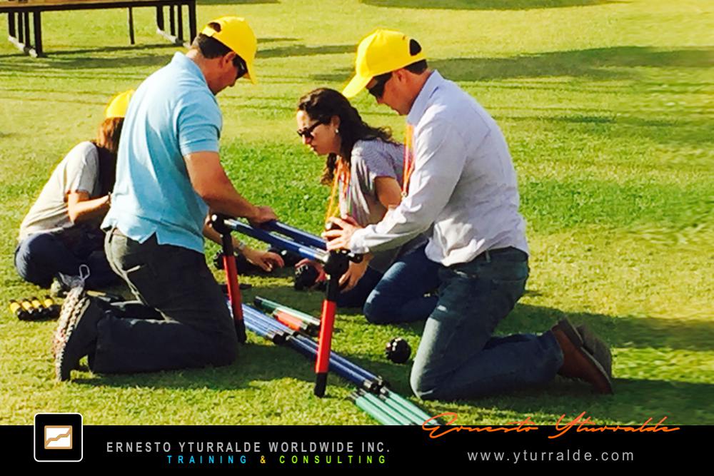 Outdoor corporativo para desarrollar habilidades humanas y fortalecer equipos