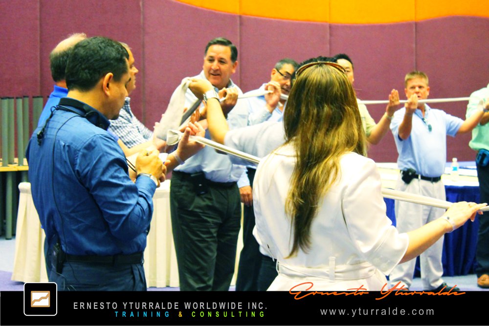 Taller Vivencial con Cuerdas Bajas para fortalecer colaboración, confianza y trabajo en equipo