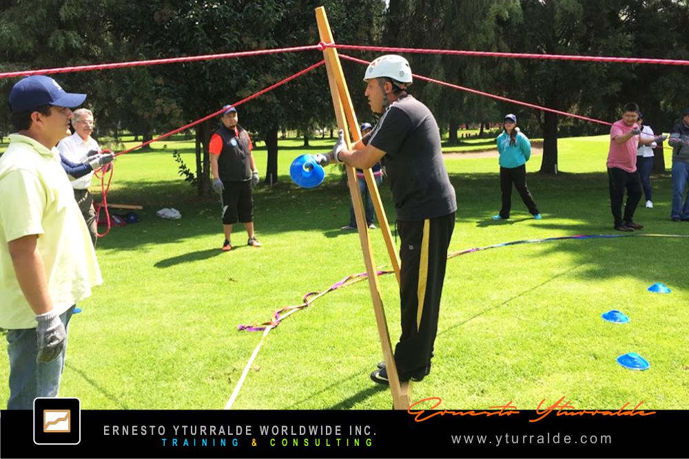 Taller Vivencial para generar compromiso, confianza y aprendizajes aplicables al trabajo